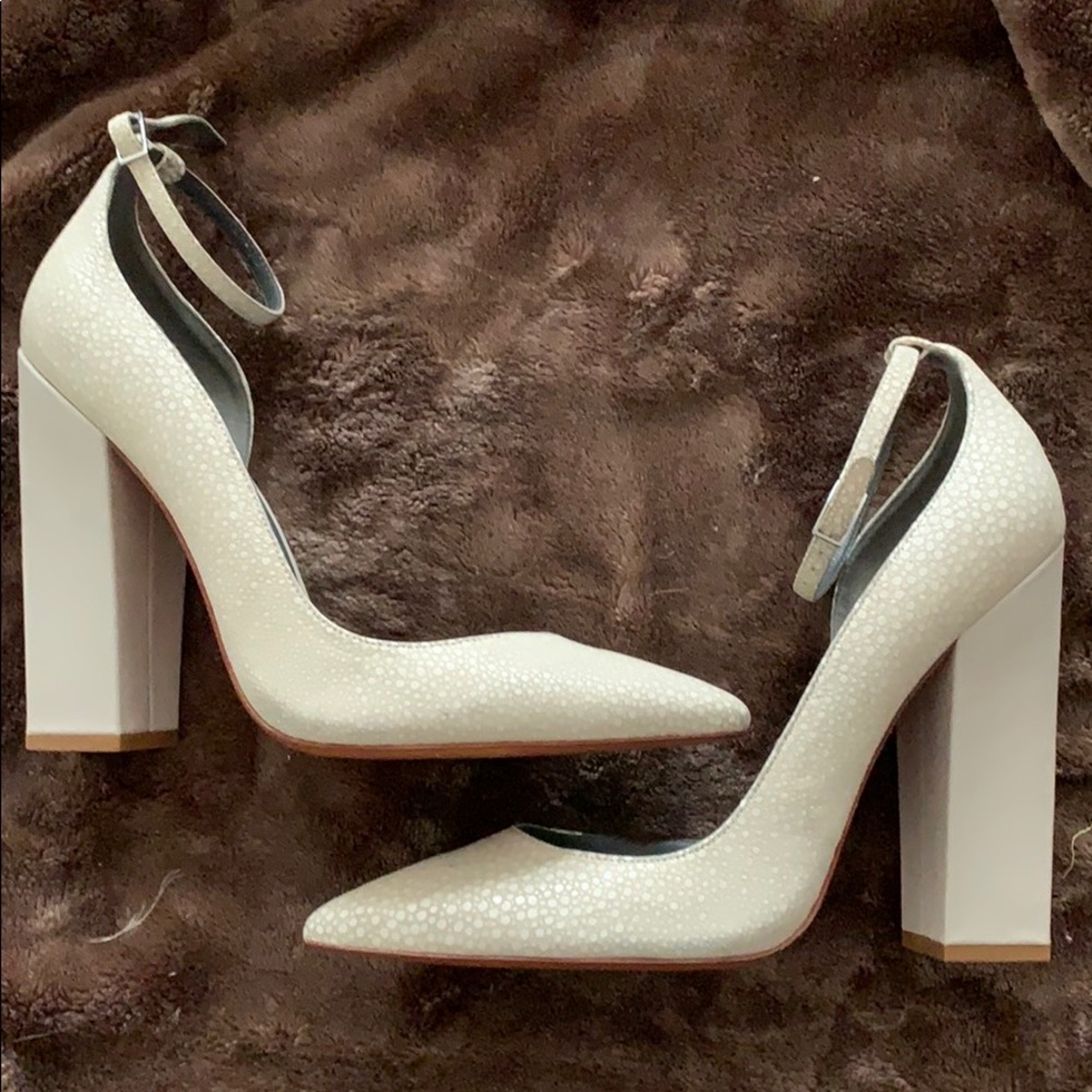 Monika Chiang White Zima Block Heel